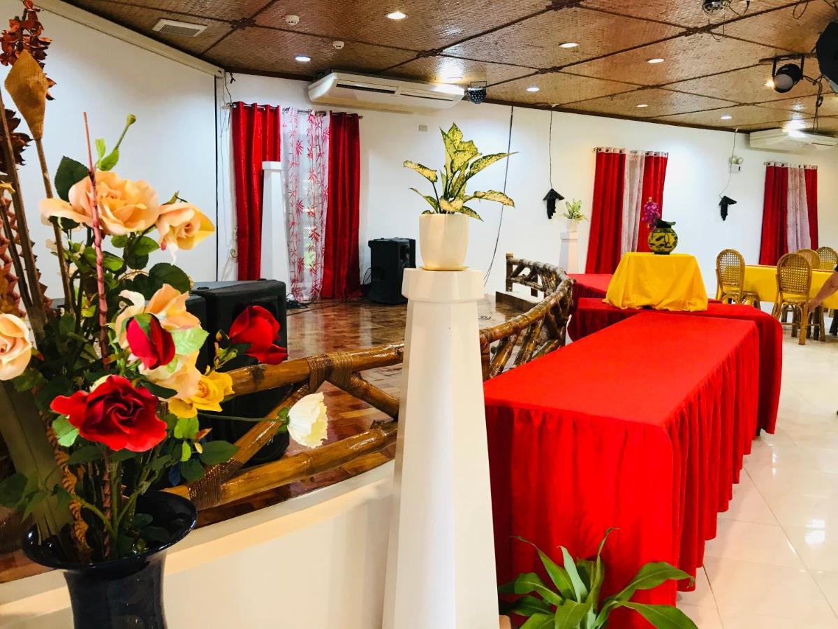 Dolce Vita Hotel Puerto Princesa Bagian luar foto