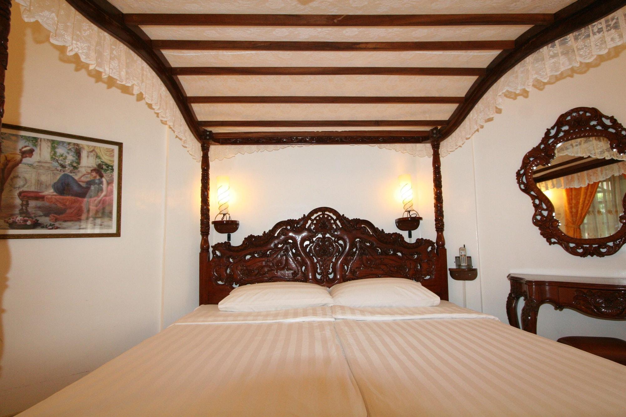 Dolce Vita Hotel Puerto Princesa Bagian luar foto