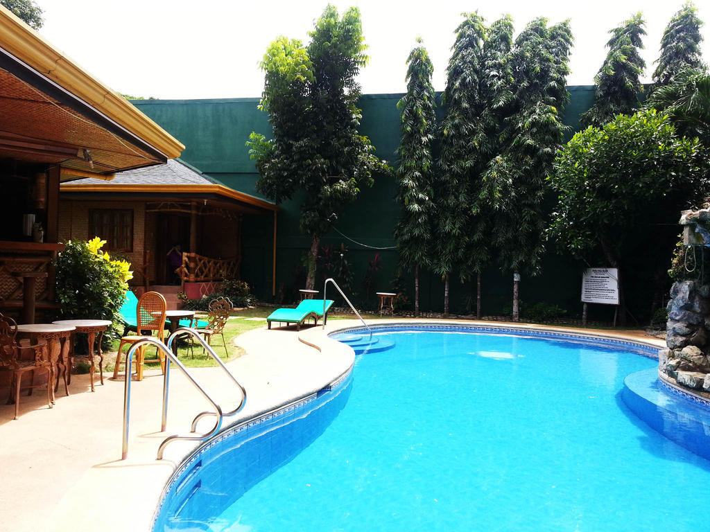 Dolce Vita Hotel Puerto Princesa Bagian luar foto