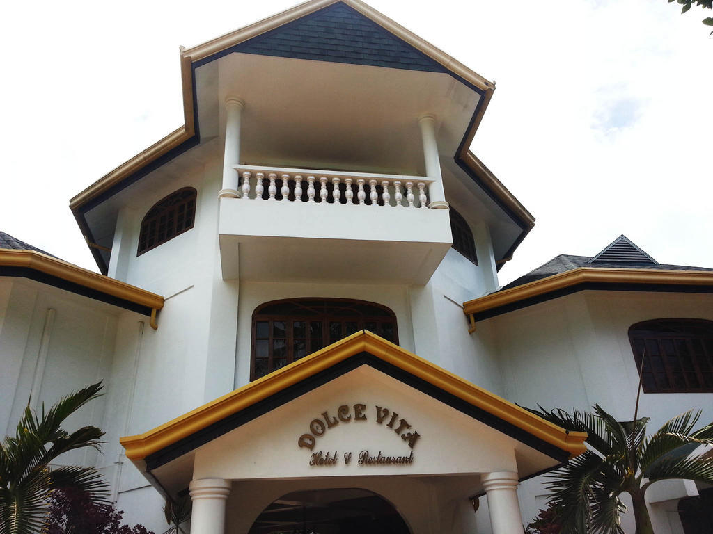 Dolce Vita Hotel Puerto Princesa Bagian luar foto