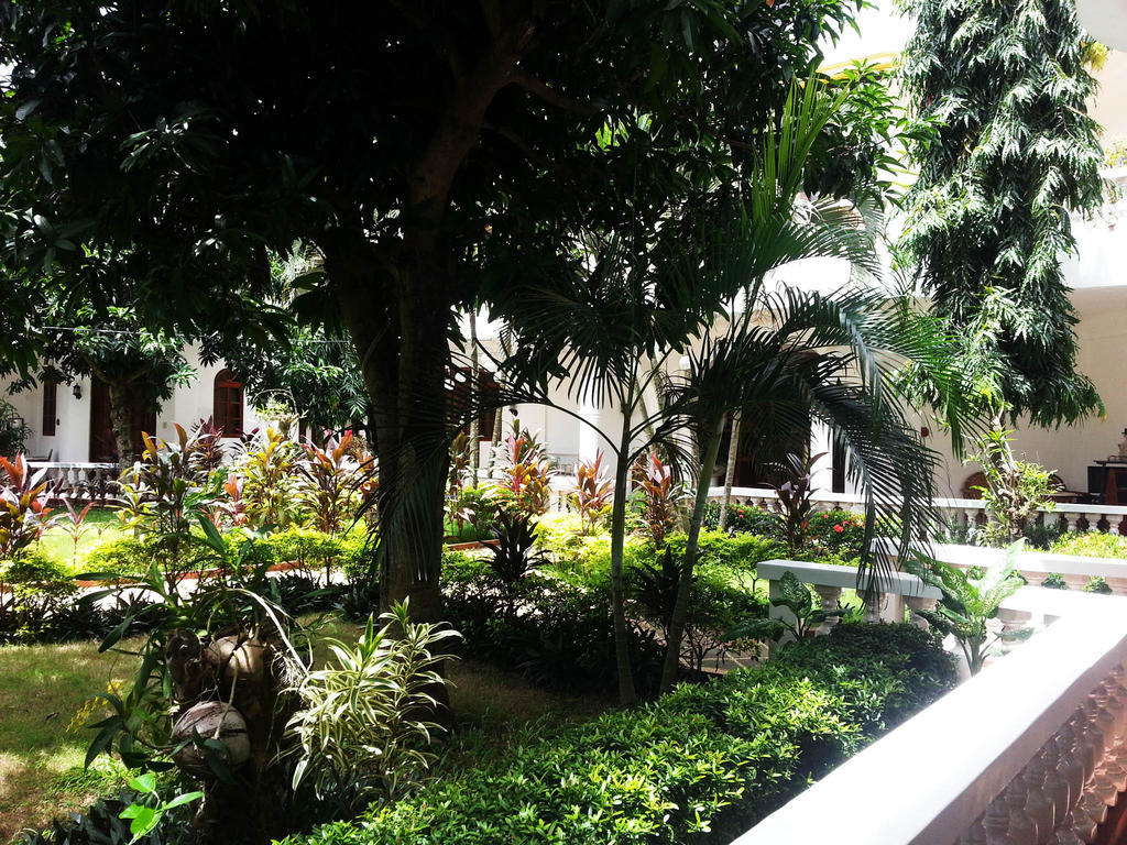 Dolce Vita Hotel Puerto Princesa Bagian luar foto