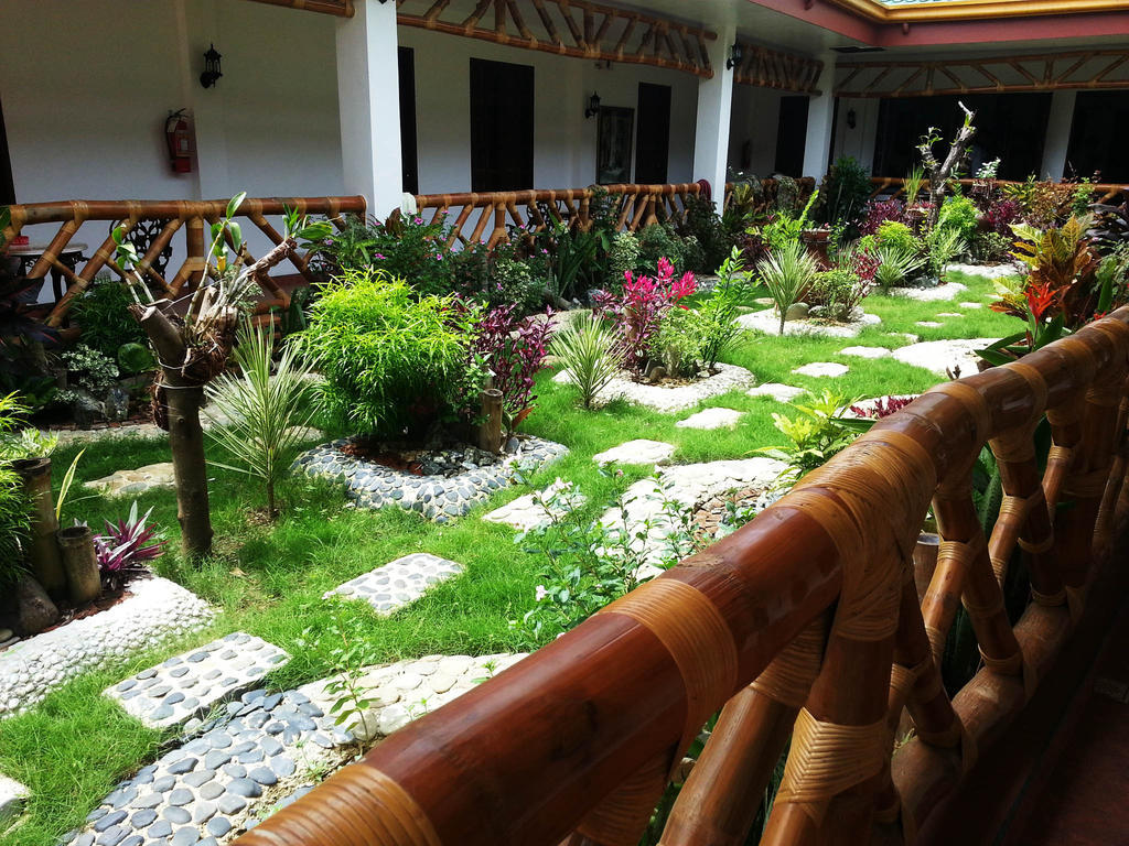 Dolce Vita Hotel Puerto Princesa Bagian luar foto